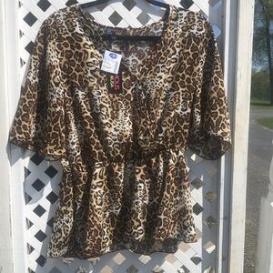 NWT- B Famous USA Leopard Print Blouse, Sz Large